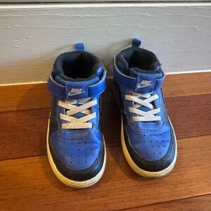 Nike Kids Royal Blue and Black Sneakers